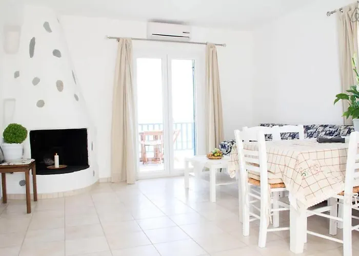 Corali 2* بوسي لِفاذي