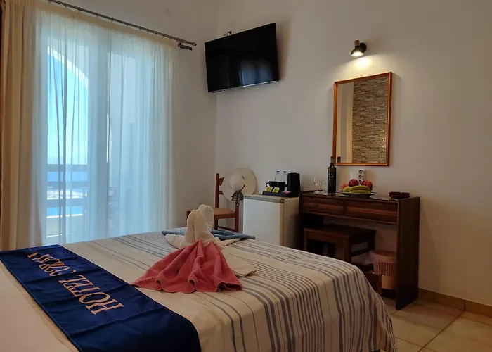 Hotel Corali Piso Livadi